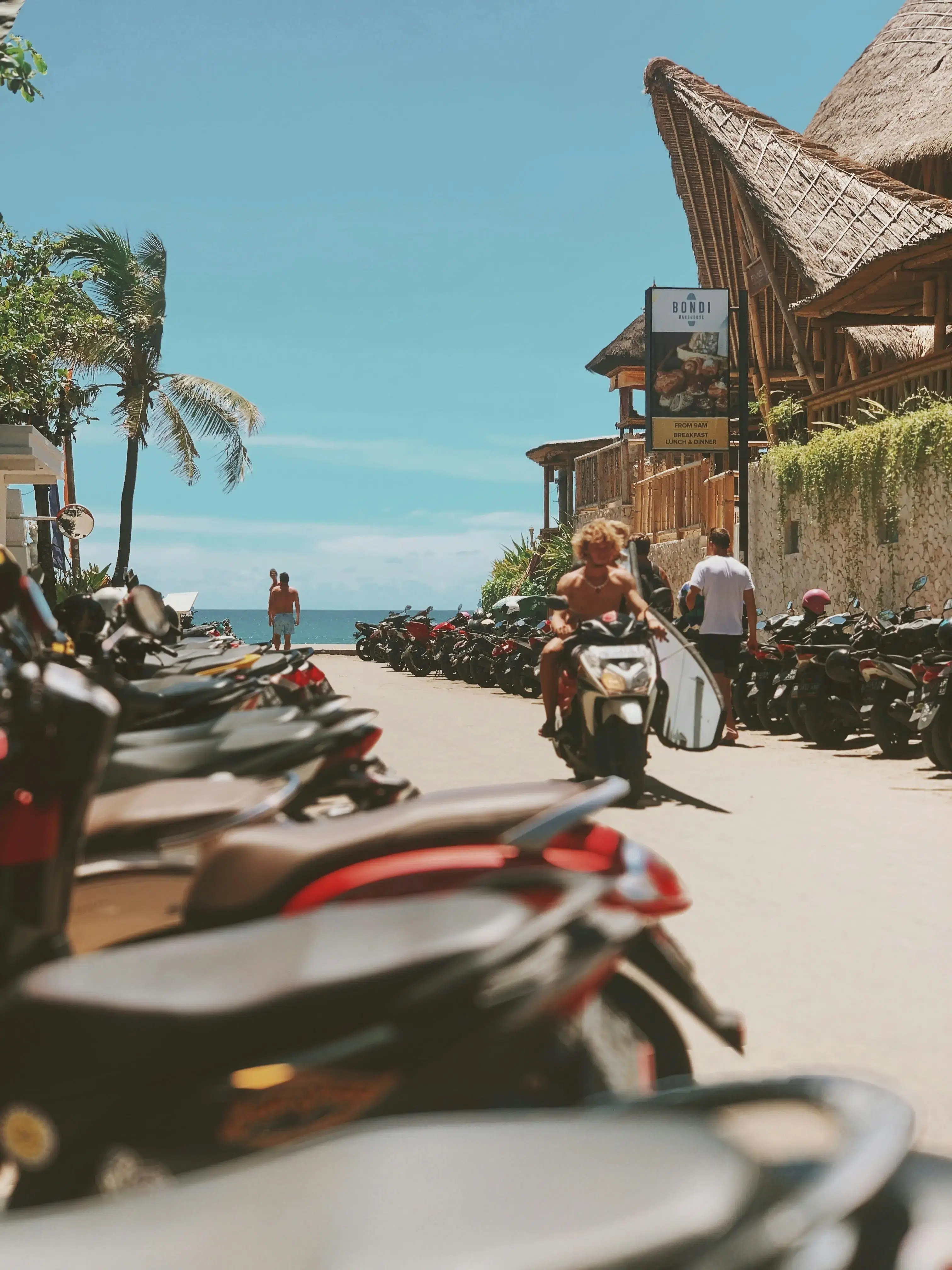 CANGGU BEACH